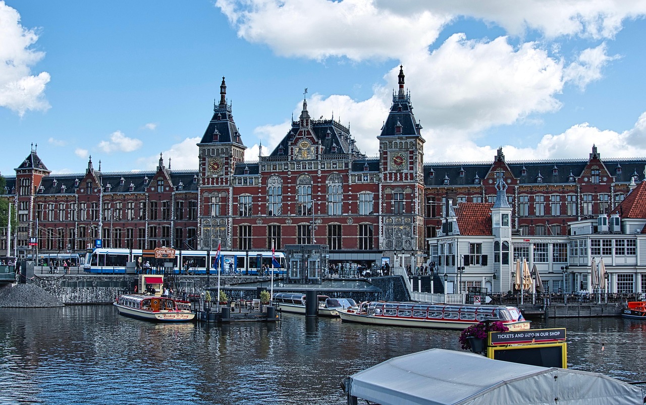 Buche jetzt eine City-/Pauschalreise ab Hannover nach Amsterdam