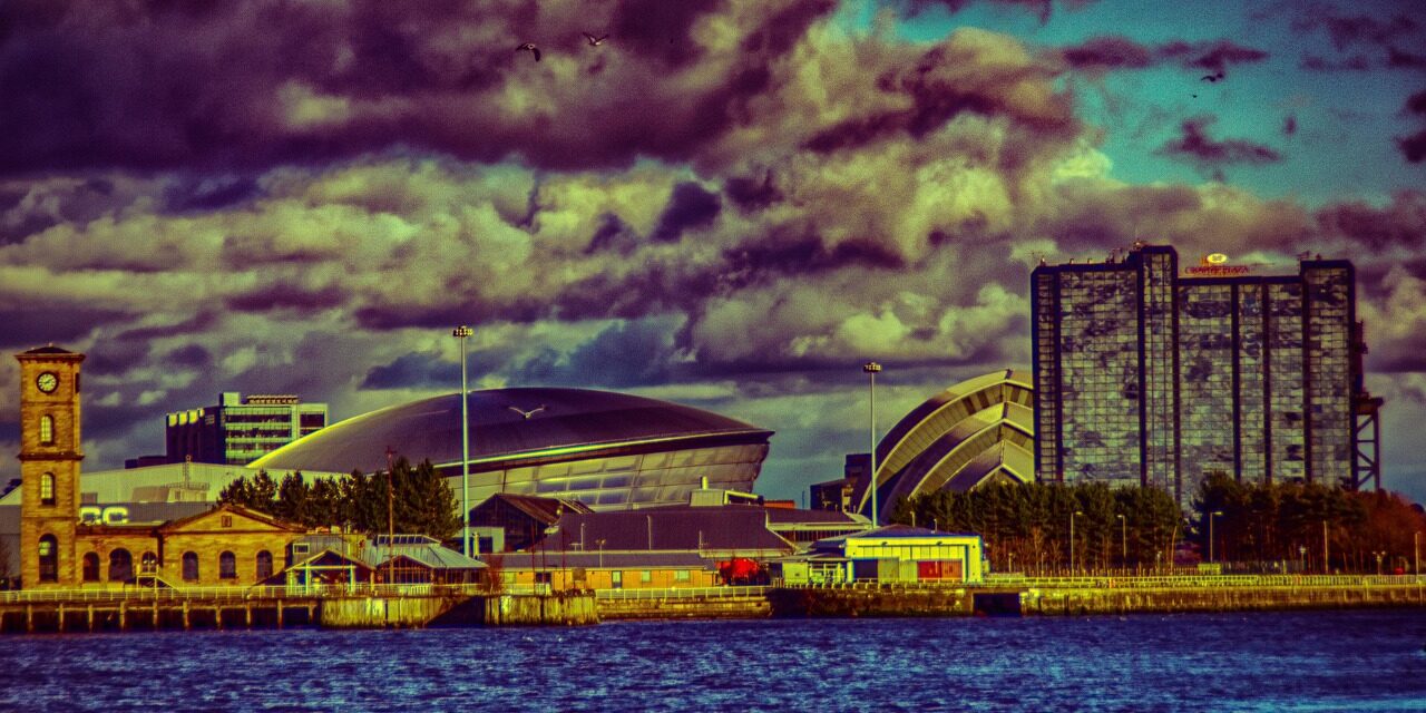 2396584-glasgow-1329949_1280