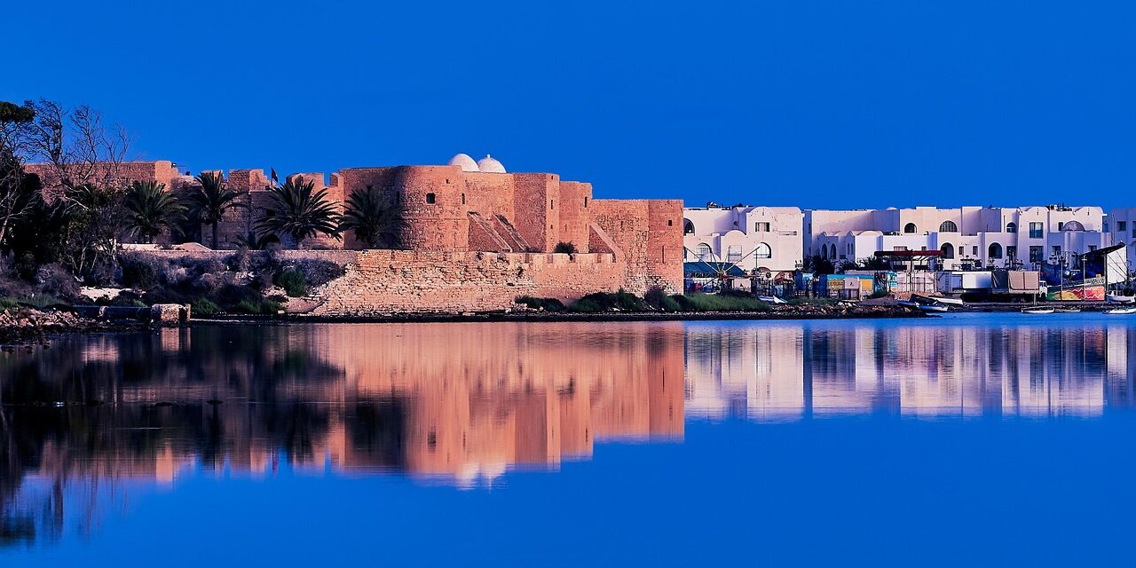 anis1969-houmt-souk-6599497_1280