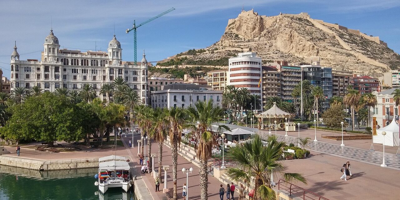 laykan-santa-barbara-castle-1001895_1280